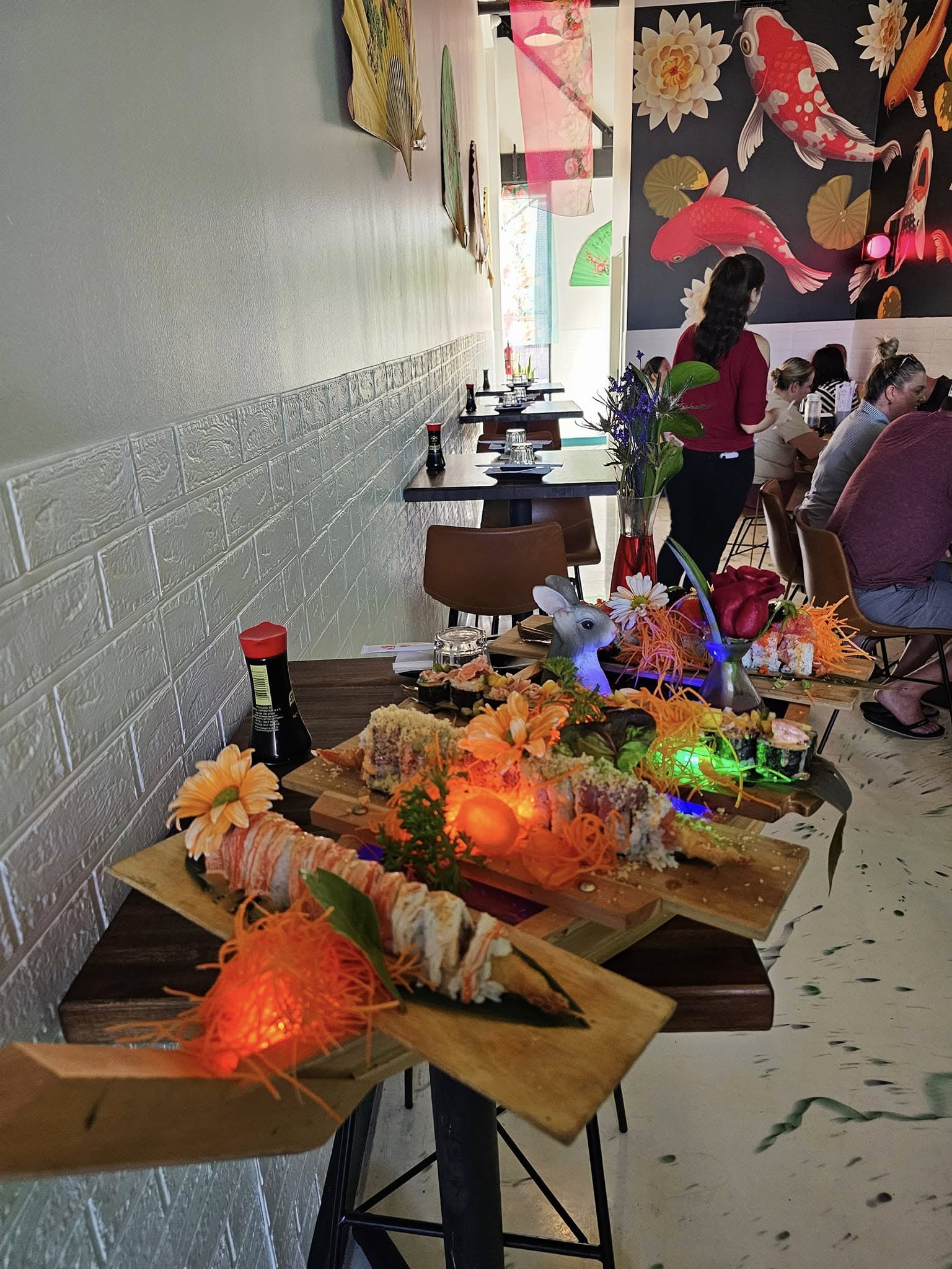 WO Sushi Fusion — Inside
